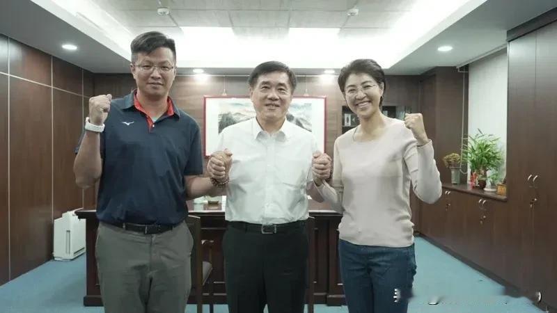 美女县长许淑华叮咛「要加油」，郝龙斌访南投拜会 

国民党主席选举投票倒数十天，