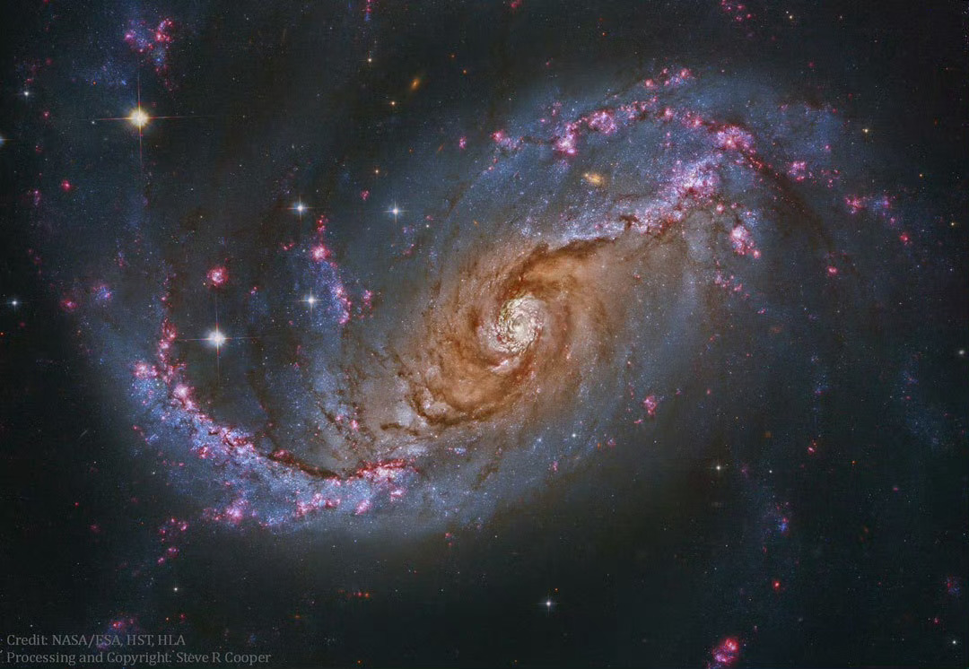 #每天一天文图# NGC 1672: 来自哈伯望远镜的棒旋星系 ​​​
