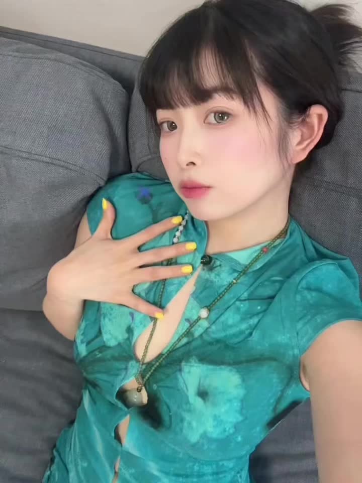 老公，回来吧，我老哭，孩子哄不好我，衣服已经热好了，饭菜也拿去晾了 宝...