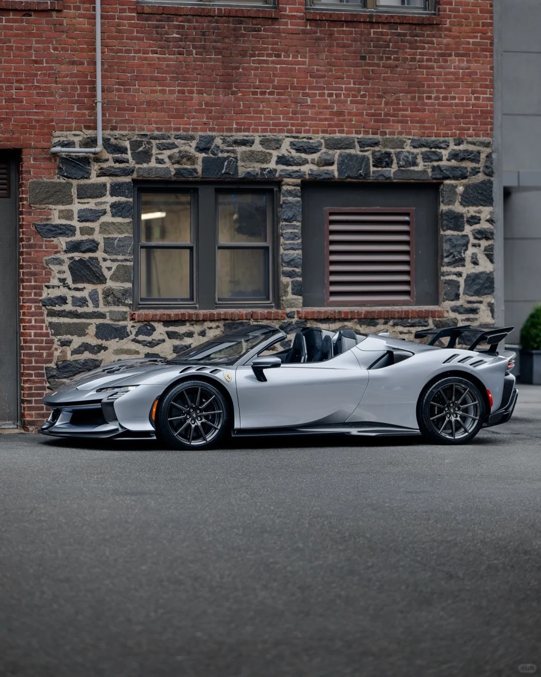 帅到谁了我不说，反正有我本人绝美车片