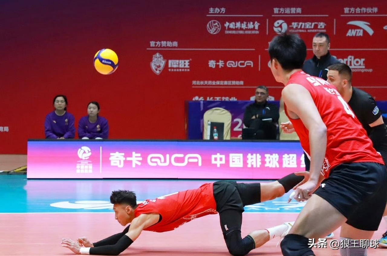 2025-2026中国男排超级联赛总决赛首回合，天津食品集团主场对阵河北保定沃隶