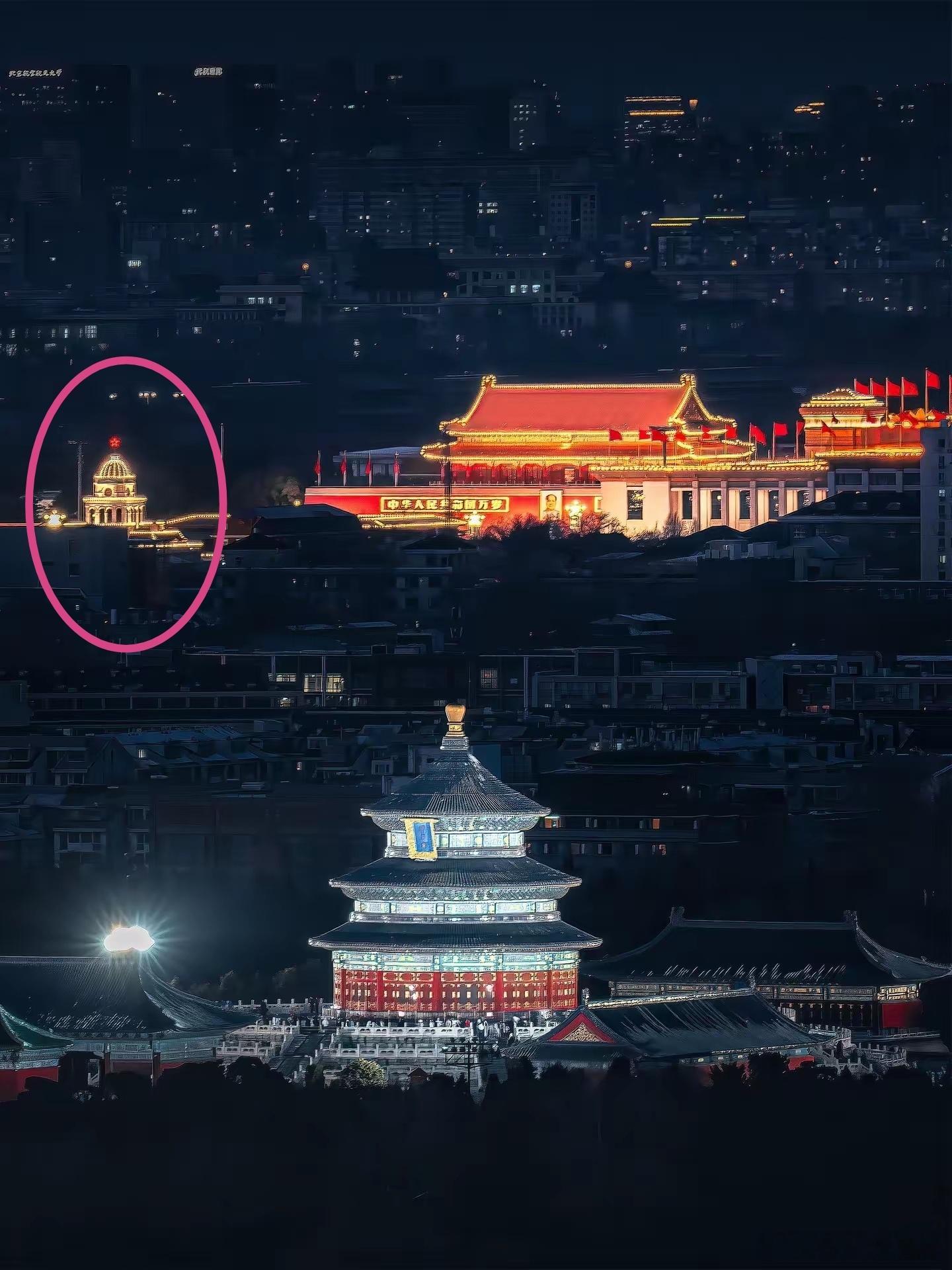 不懂就问，圈中形似“白宫”的是什么建筑？