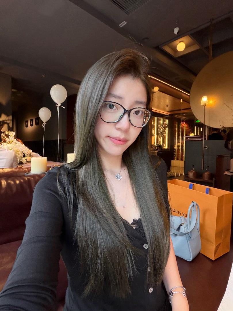 好喜欢这个发色