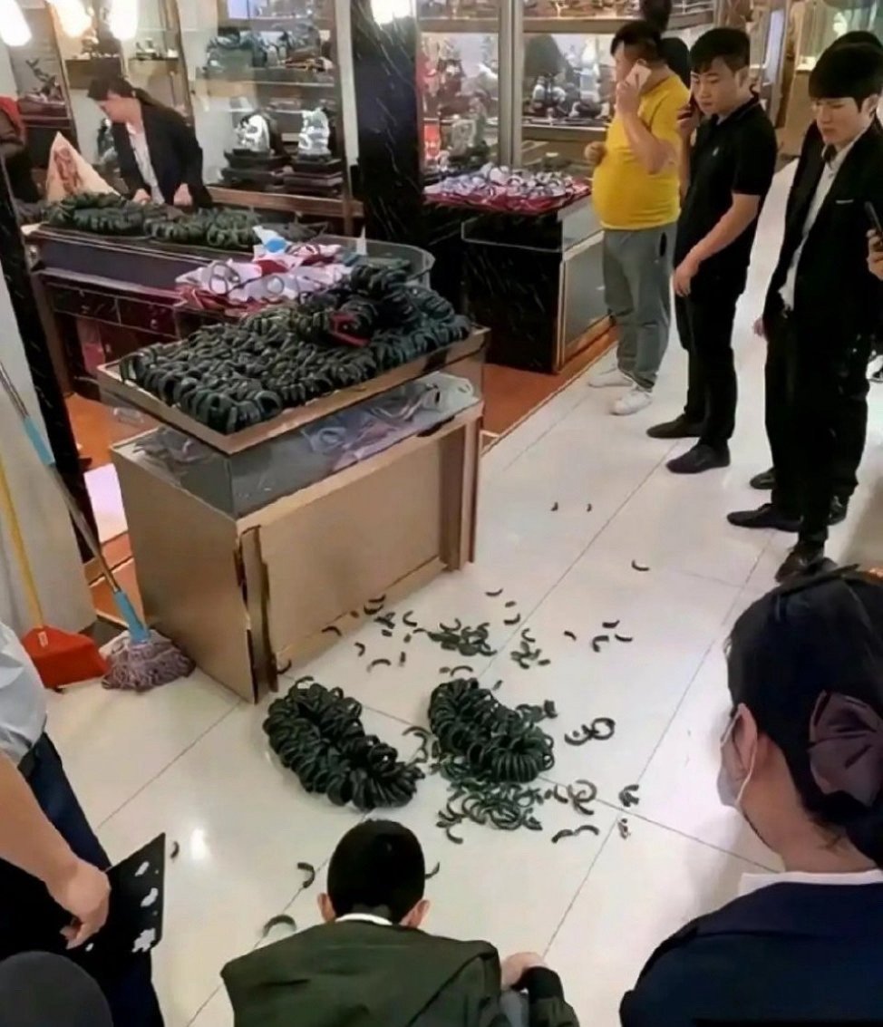 这玩意千万别碰，一不小心就倾家荡产了 ​ ​​​