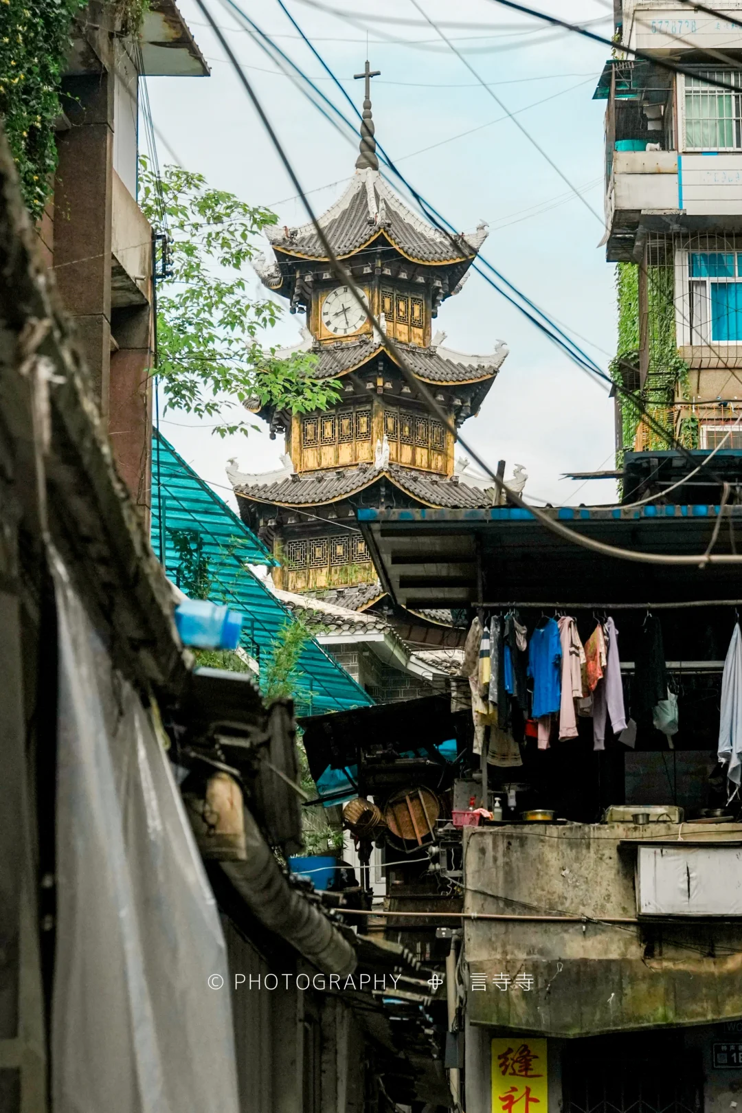 不去甲秀楼，我更推荐贵阳天主堂边citywalk