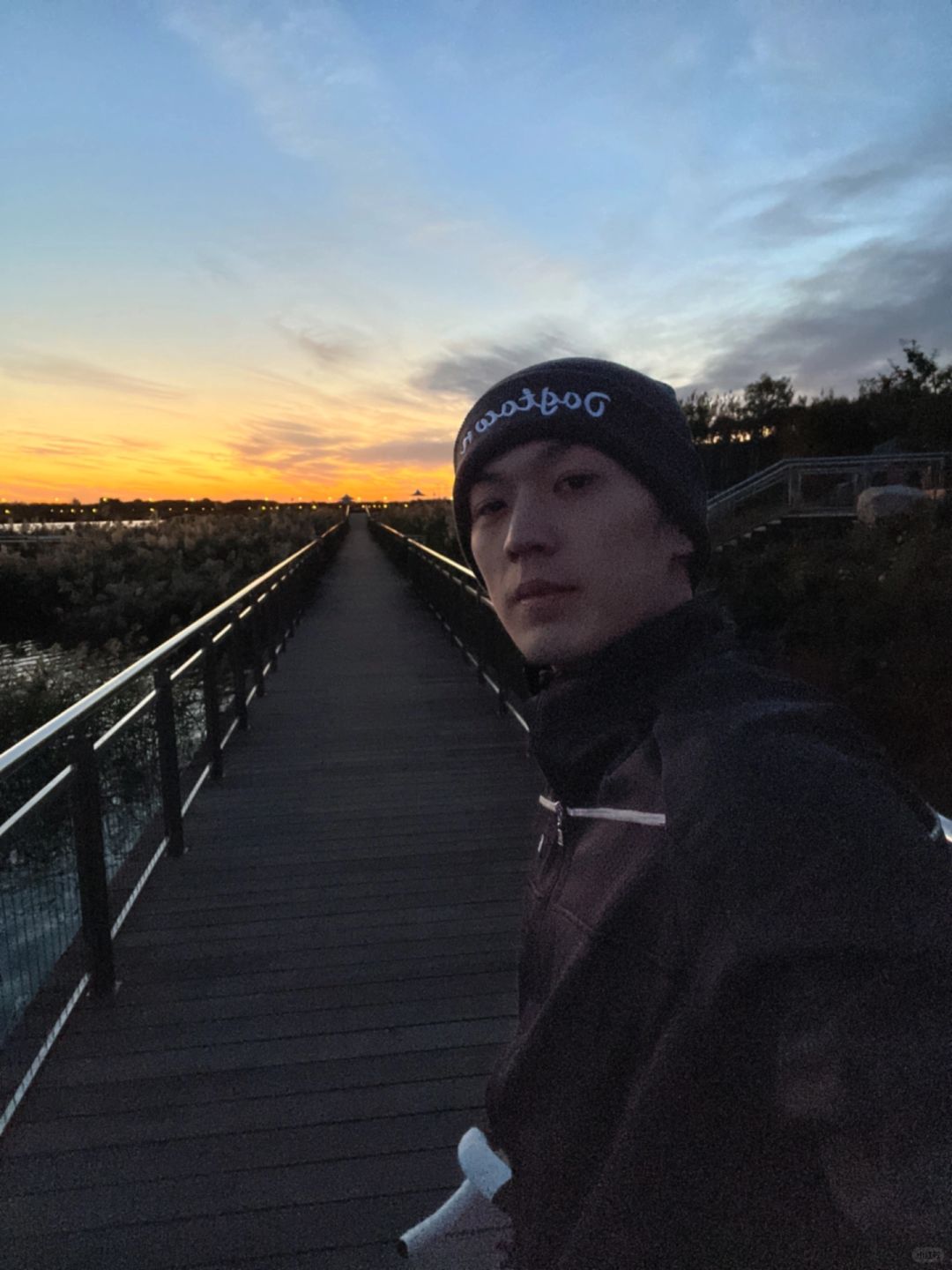 看下你们和自行车的合照