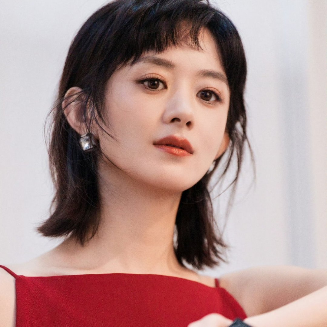 有网友发现85花齐聚金九封面大战 