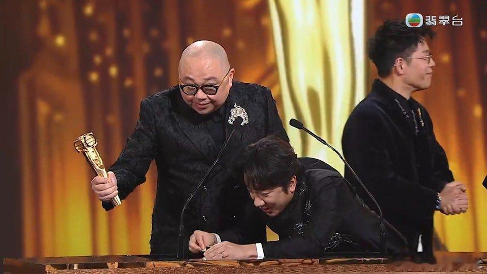 TVB《萬千星輝頒獎典禮2025》今日（2026年1月4日）於澳門上葡京綜藝館舉