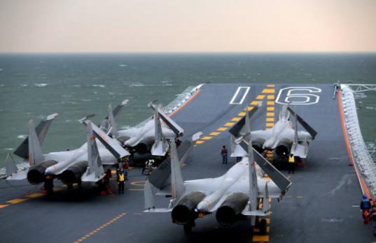 东海真的没有那么宽，才一天时间，辽宁舰航母就开始北上，逼近日本四岛本土。辽宁舰一