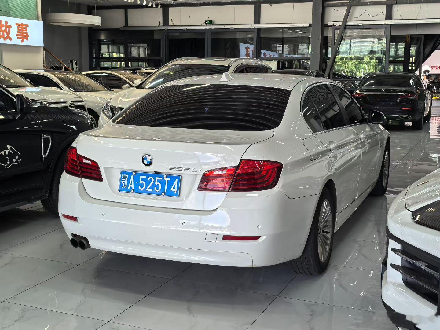 这老宝马还挺香啊宝马525li领先2015年上牌  一手车11.7万公里 铁件原