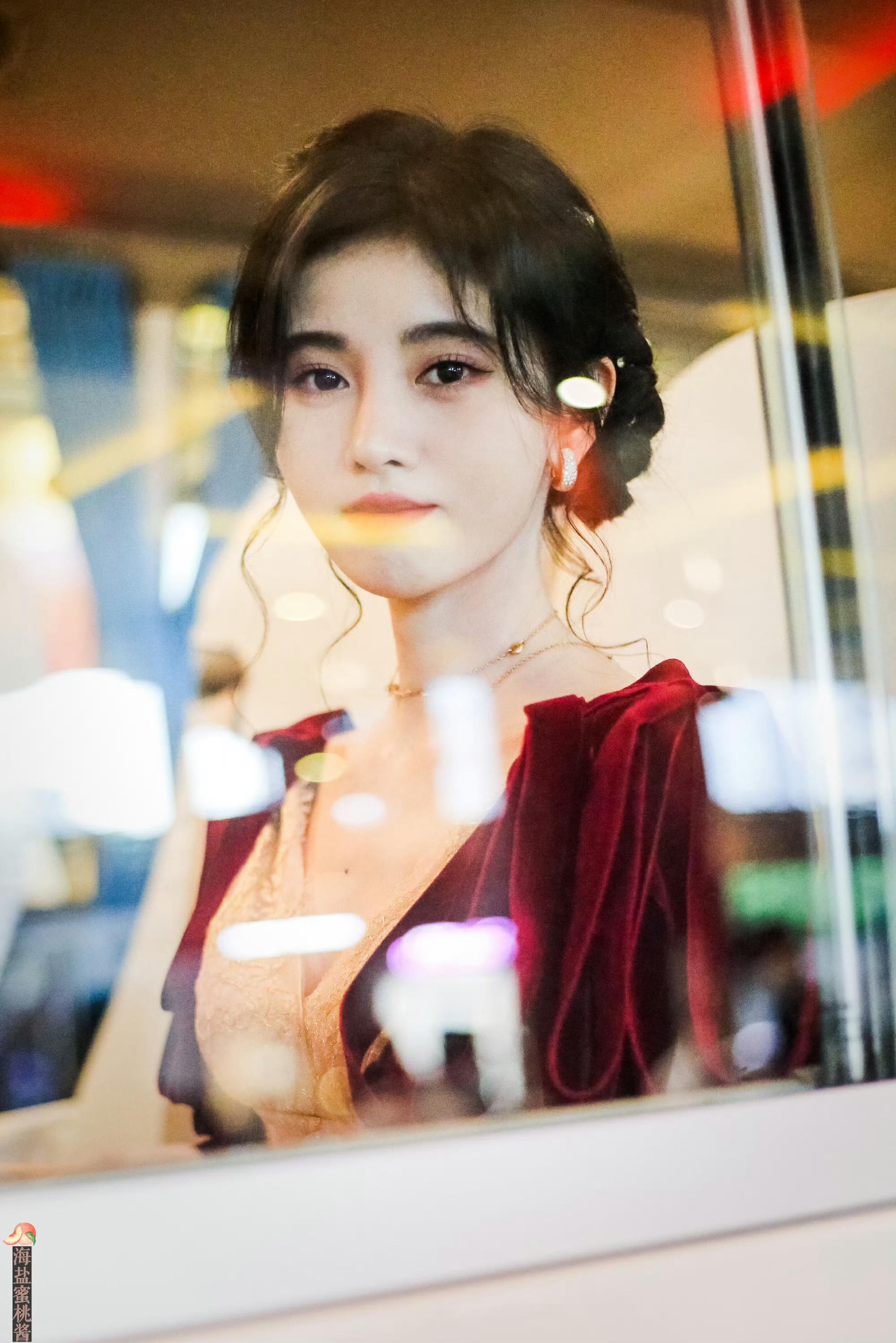 鞠婧祎月鳞绮纪 jjy鞠婧祎露芜衣 jjy𝑯𝒐𝒘 𝒈𝒆𝒏𝒕𝒍𝒆