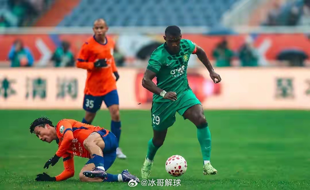 中超第二轮北京国安1-2不敌山东泰山，连胜止步。球队暴露出门将、锋线、左后卫三位