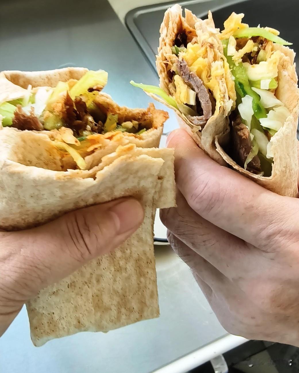 今天早上吃杂粮煎饼晒图笔记大赛早餐