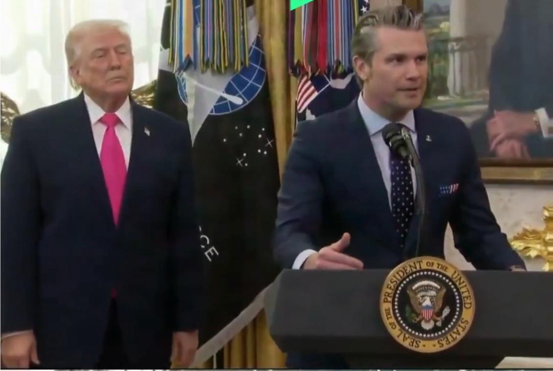 特朗普的“和平”算盘：解除伊朗核能力，控制霍尔木兹，以色列点头

  三月二十五