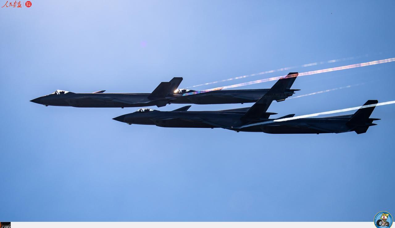 这15年我见证了太多歼20的各种节点瞬间，以至于今天都快过去了，照片才集齐。我在