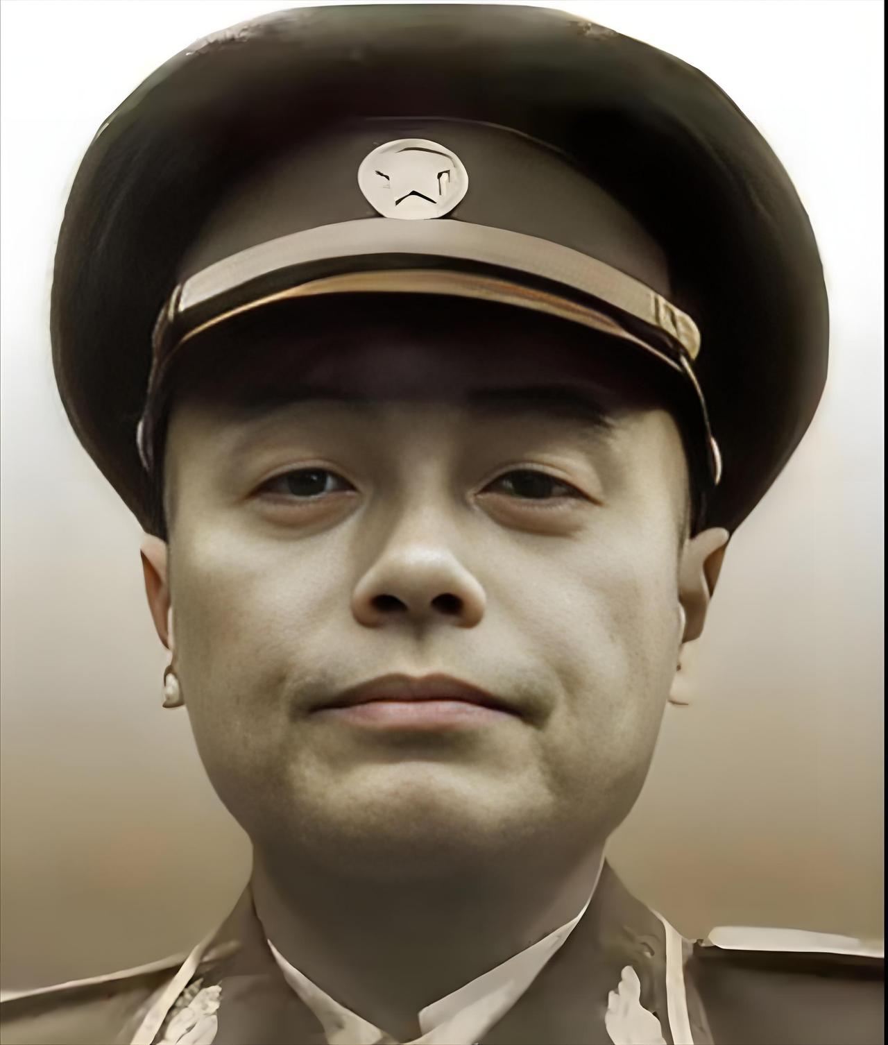 1929年，18岁的王明佳嫁给了陈树民。婚礼办得体面，王家陪嫁了两箱衣料和一对银