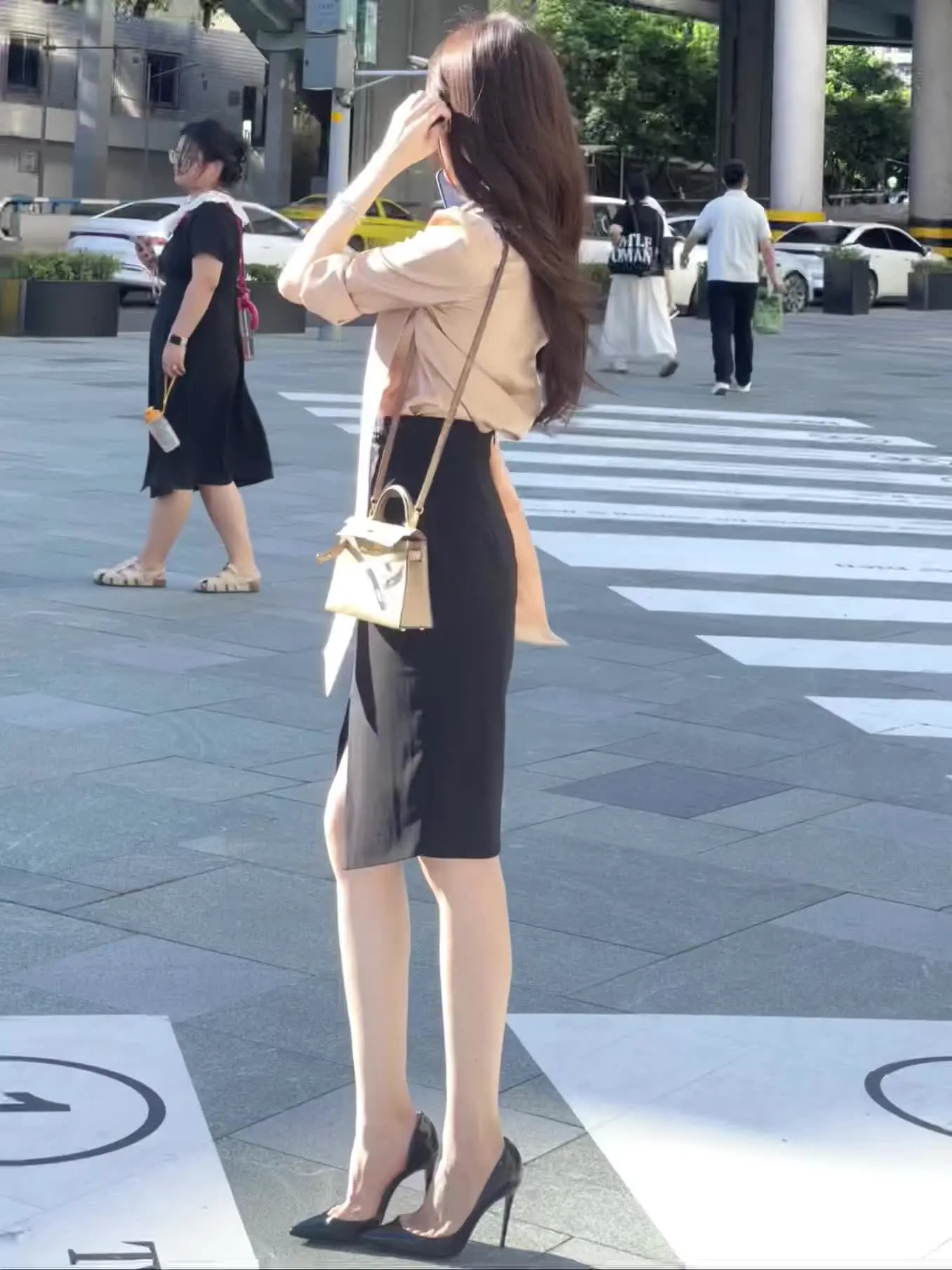 陪我去凌晨两点的便利店