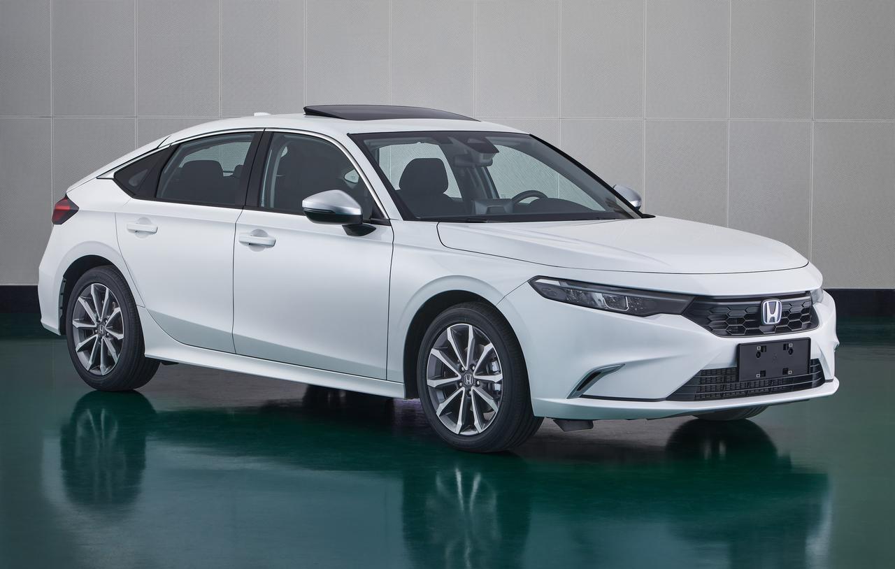 2023款240TURBO CVT科技版，共行驶1.8万公里。车辆行驶8000多