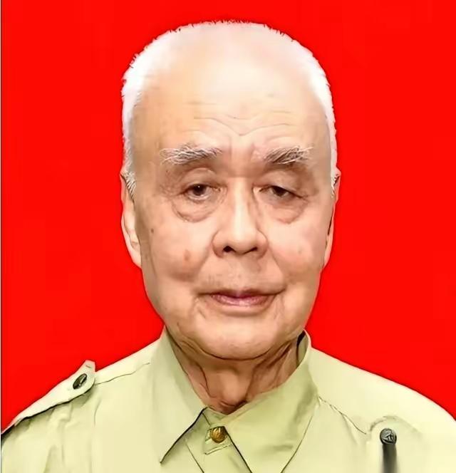 上甘岭阵地上，迫击炮的炮管已经烧得通红，再打一发，就是炸膛。
山下的美军黑压压一