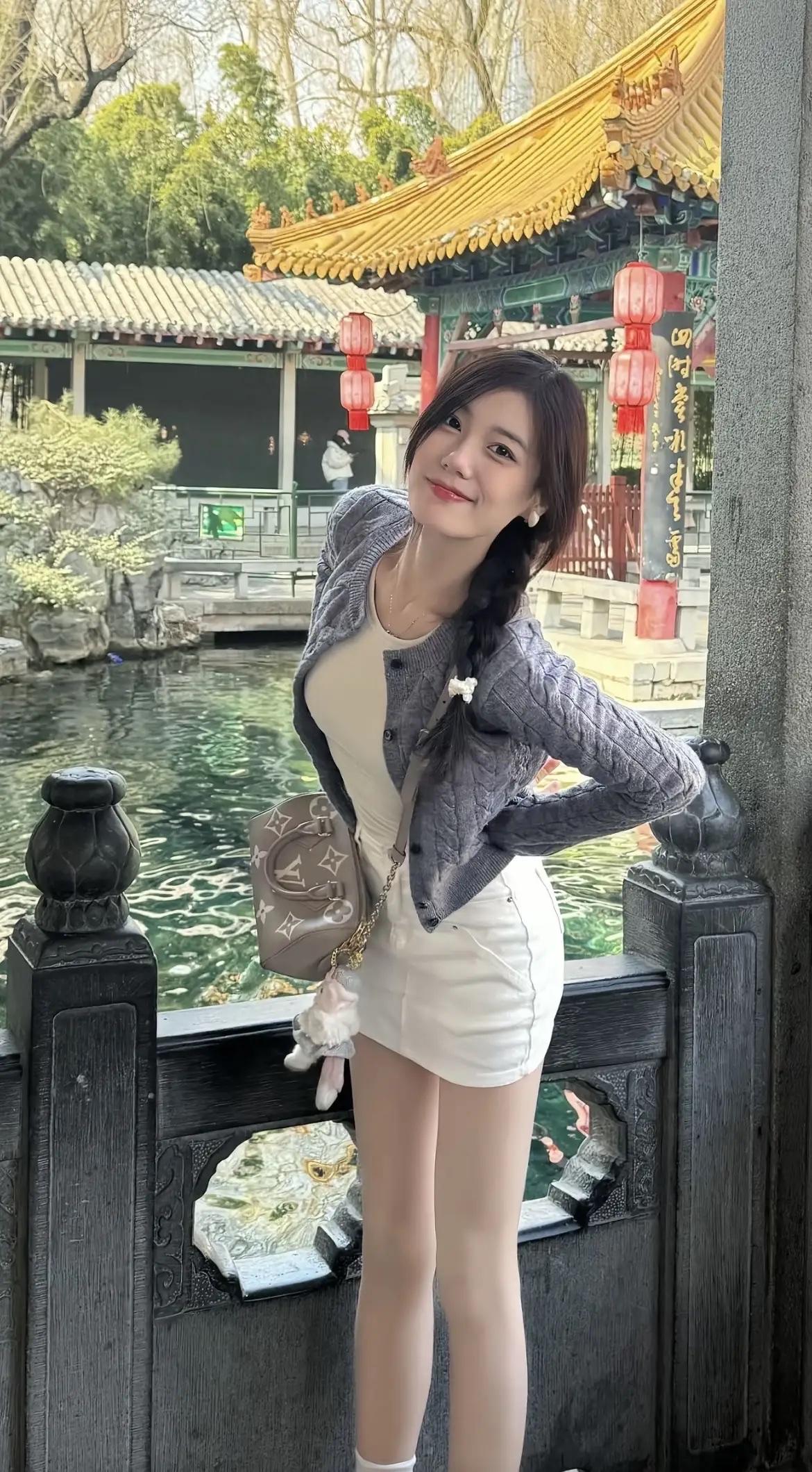 50岁以后，女人还能漂亮吗保持好的心态，没有太多的烦恼，就能把年龄活成只是数字[