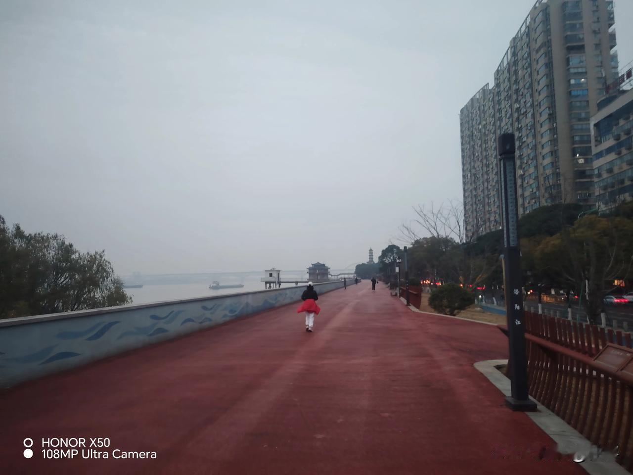 如何看待求助按猪女孩呆呆一天涨粉150万一天涨粉150万不小的数字