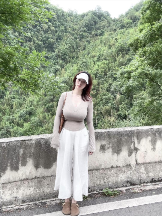 开心~我又白啦！！