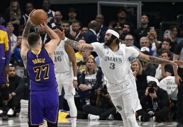 战绩崩盘 未来透支 东契奇交易余震撕裂独行侠今年休赛期，抽到状元签的独行侠看起来