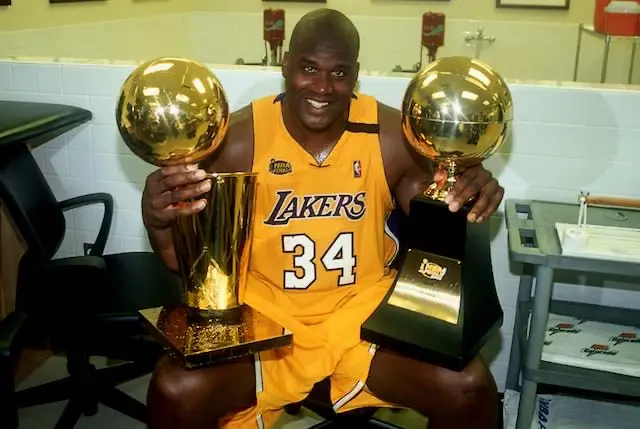 美媒BGN hoops晒出奥尼尔2000年总决赛数据，完全降维打击：第1场：43