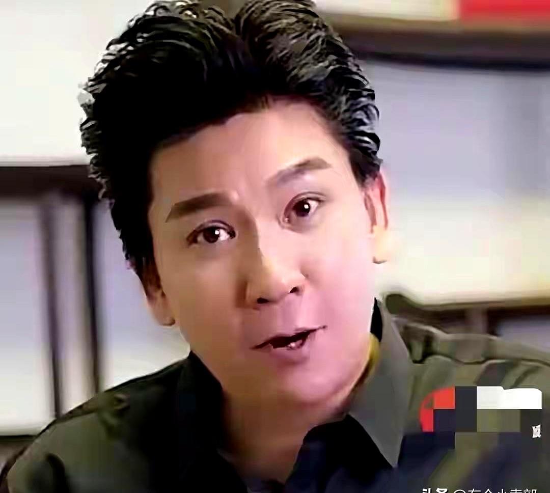 黄子扬这梗，真的太狠了！

最近港片圈又把黄子扬“挖”出来了，网友都在说，凡是戏