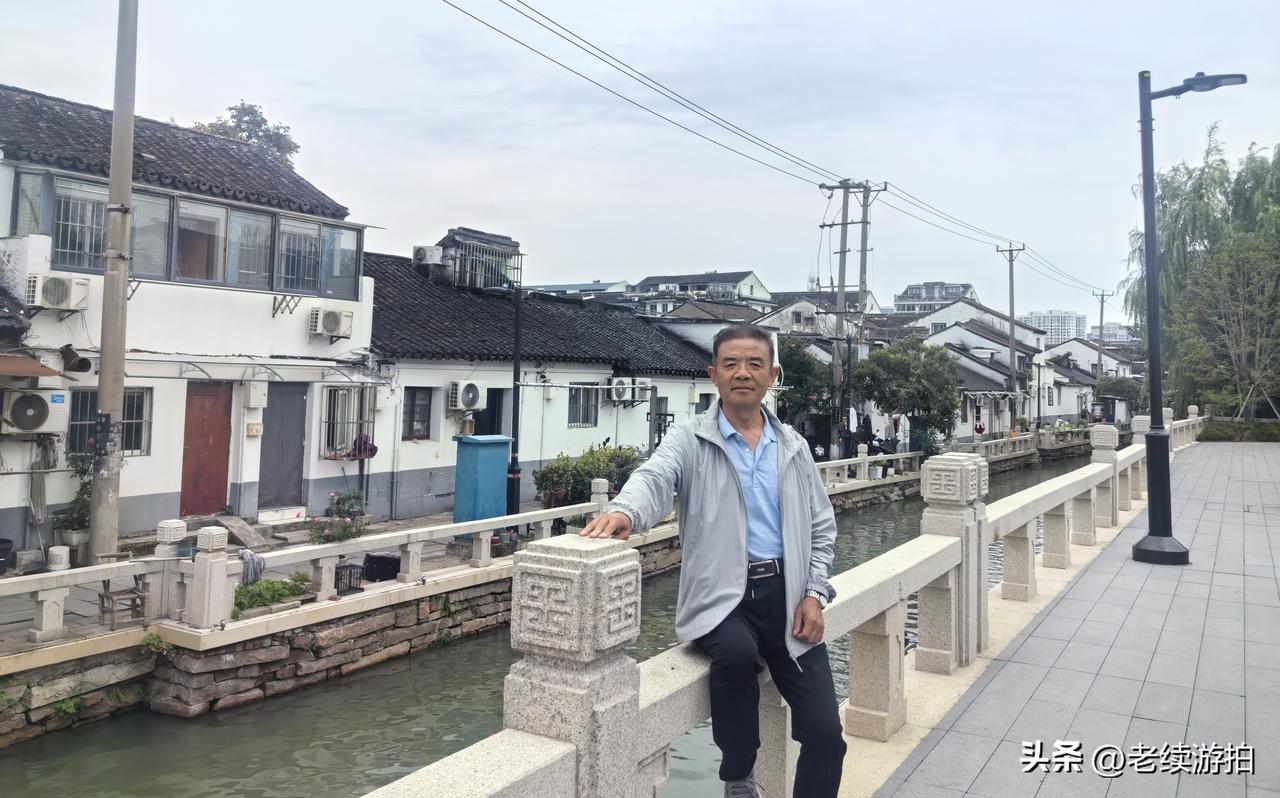 齐门路是苏州城区北部的一条南北向街道，以北通齐门得名。齐门路南起临顿路，北出齐门