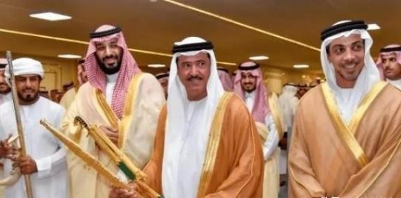 为什么沙特富得流油，却从没有国家去打沙特的主意呢？原因很简单，因为沙特太有钱了！