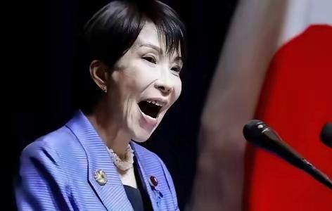 高市早苗变脸的速度，绝了！前脚刚把给中国人发的签证费一口气涨了5倍，后脚就因为一