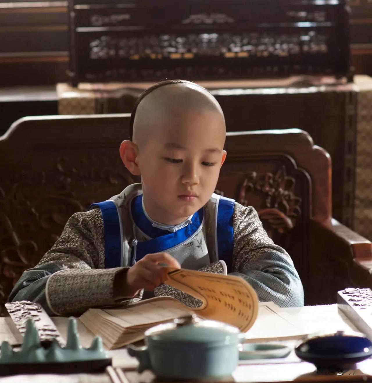 明朝跟清朝皇子的命运：
封爵方面：
明朝皇子：做不了太子也能做个亲王，哪怕不够出