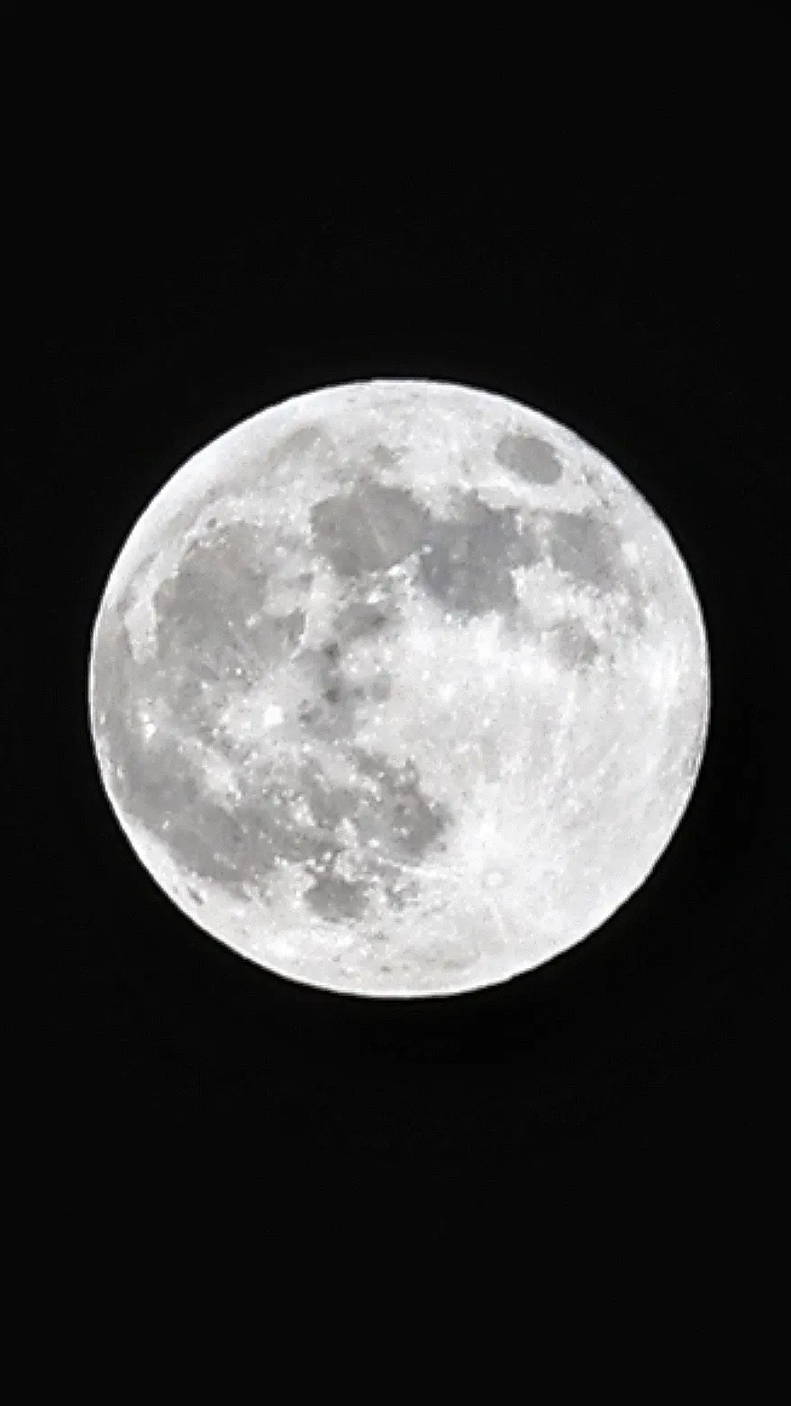 我在西藏阿里拍摄的超级大月亮。