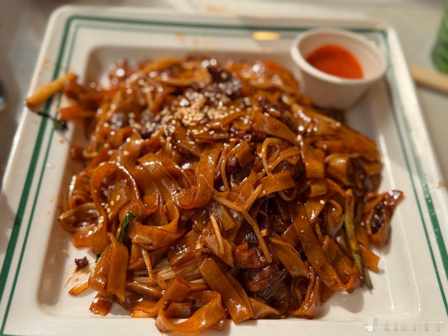 岽游记  港澳珠的惯例依旧是一人食，个人感觉澳门吃食性价比比香港高很多，传统蛋挞