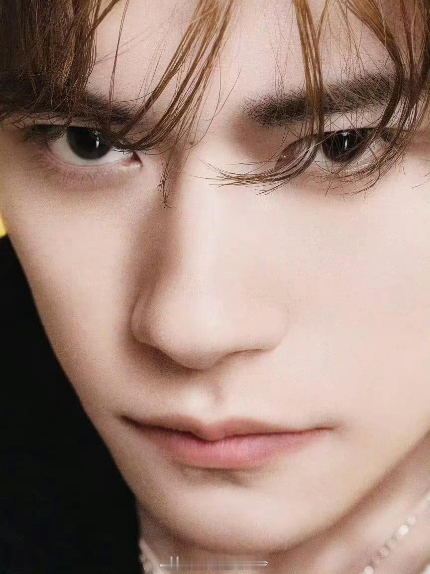 #易烊千玺正是开演唱会的年纪#不开玩笑直接打包易烊千玺金发造型去演唱会，我宣布易