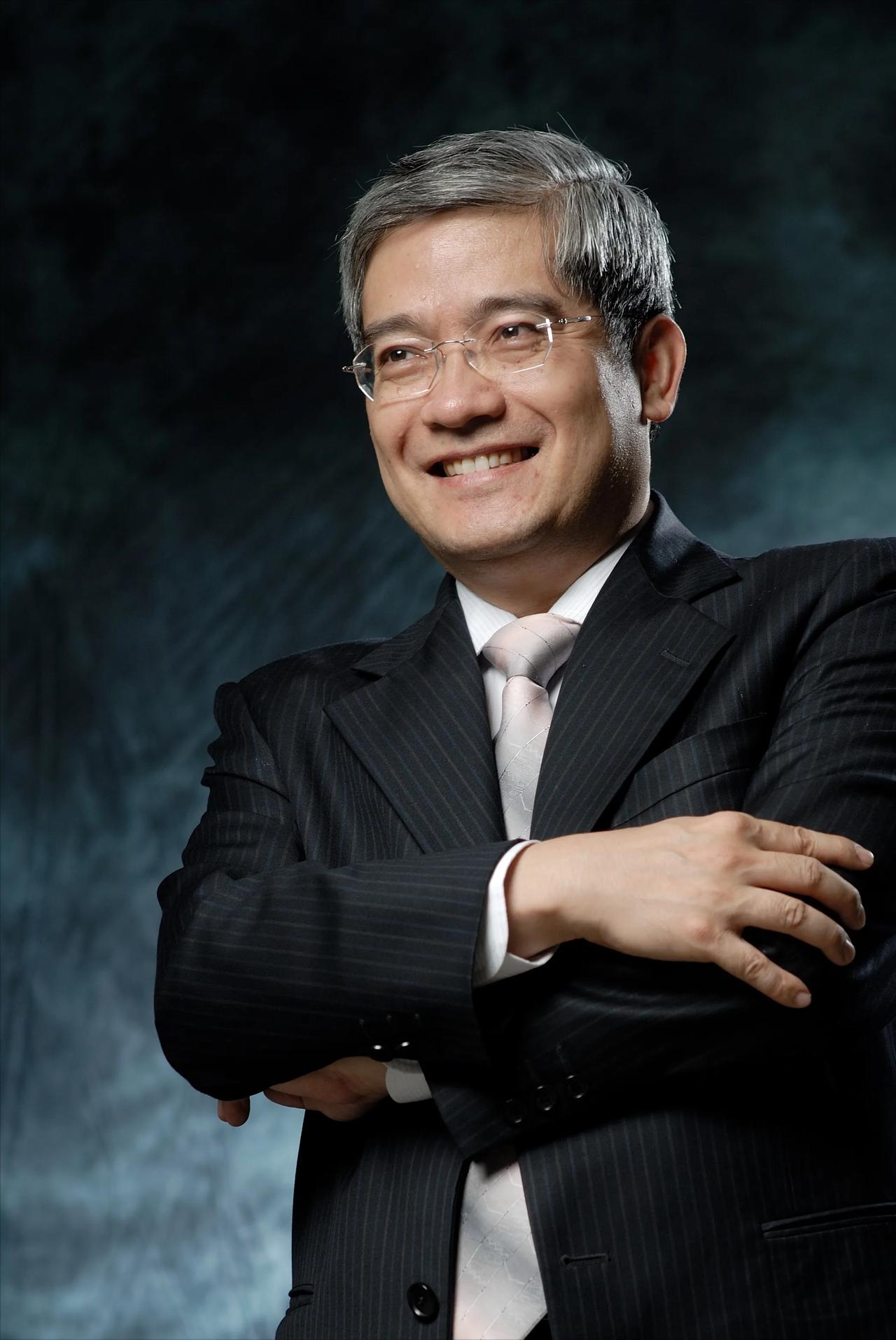 经济学家郎咸平说，过去的农民，能不能种苹果，而且只种苹果，不能，他们家会饿死的，