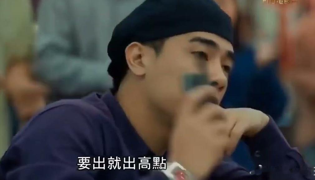 现在企业就会在发布会上玩文字游戏，什么你电量多我比你多1度，还有什么你压铸800