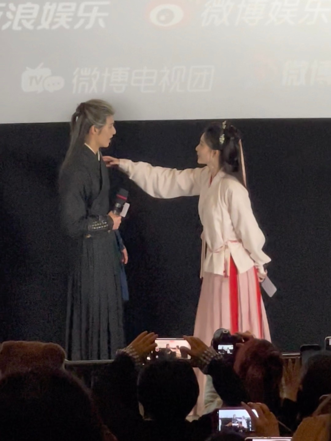 所有人不能错过这段窦昭向宋墨撒娇好吗好的👌🏻 九重紫终映礼   |  