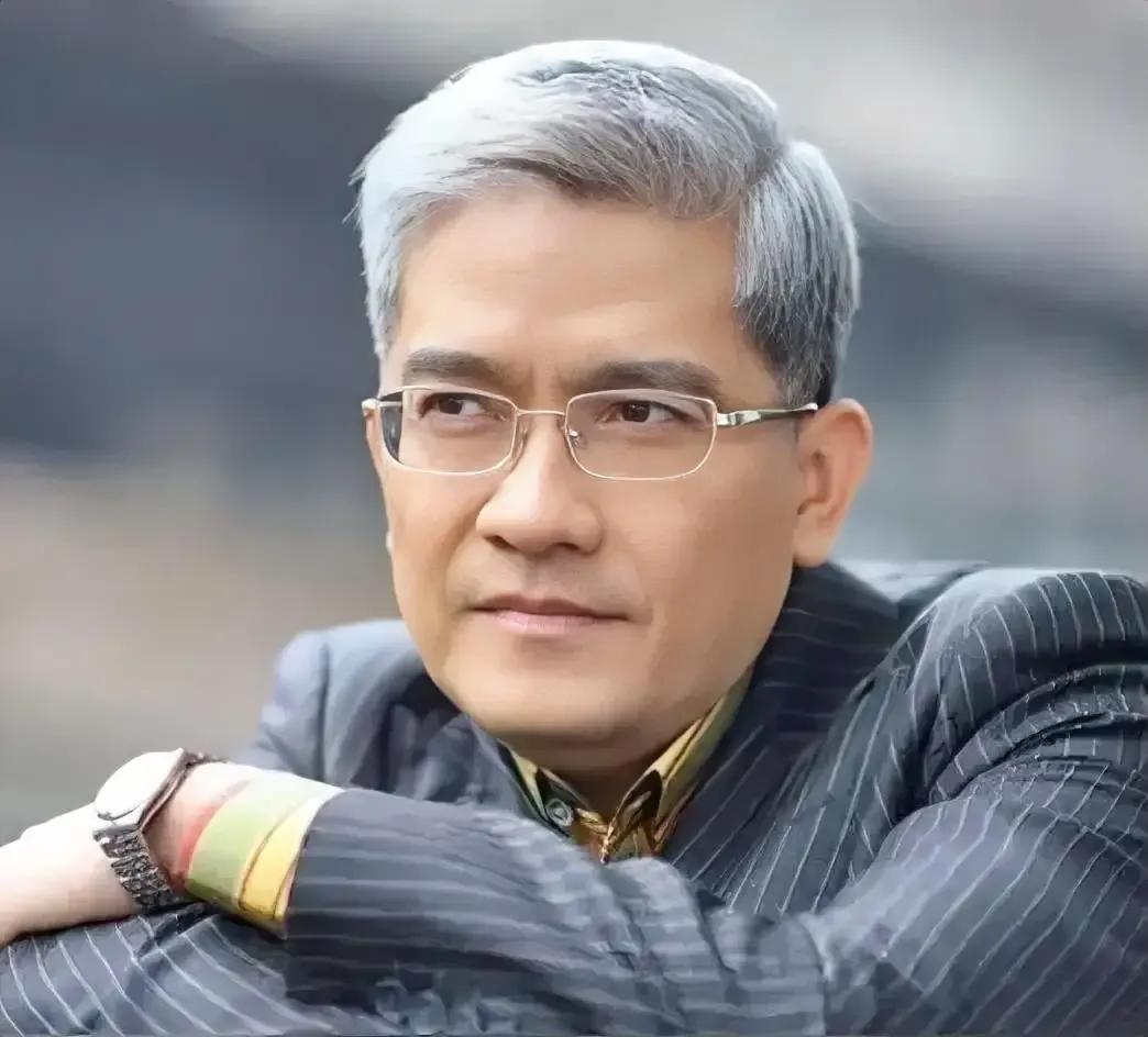 郎咸平说：
“到了50岁的时候，孤独是可以杀死人的，是很可怕的，再多钱也没用，如