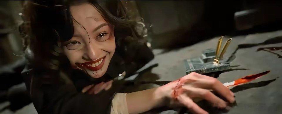 《孤战迷城》收官，苗江大战欧孝安，结果技不如人，被打到满眼泪花，直到嗝屁朝凉。其