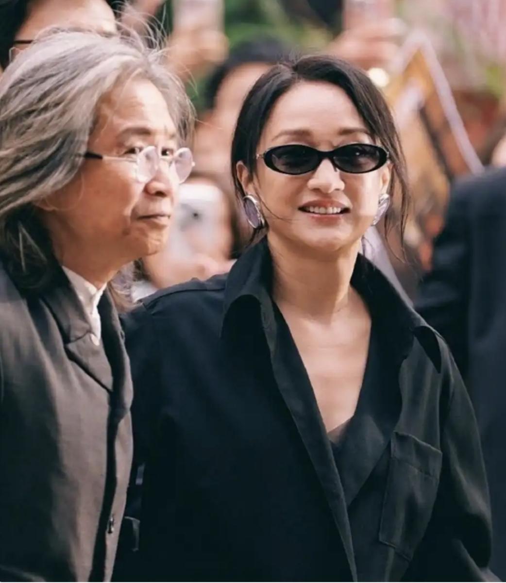 周迅真的是太棒了，她和陈可辛导演合作的电影《明天，会更好》，在多伦多电影节入围展