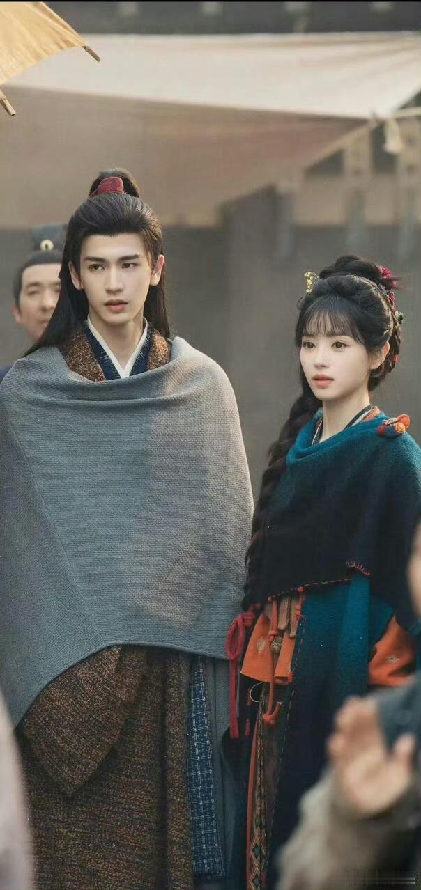 逐玉成功的原因演员用心演绎，田曦薇练打戏扛猪肉，张凌赫减重塑形，细节处见功力，用