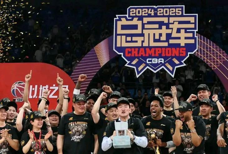 信不信由你，CBA总决赛G6是近十年最精彩绝伦、紧张刺激的总决赛——胡金秋血拼，