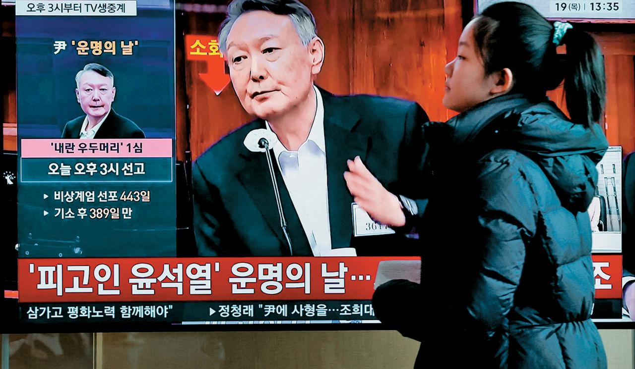 看来非死不可了！一审无期还不够？官司打到二审：尹锡悦再次被求处死刑！
10月29
