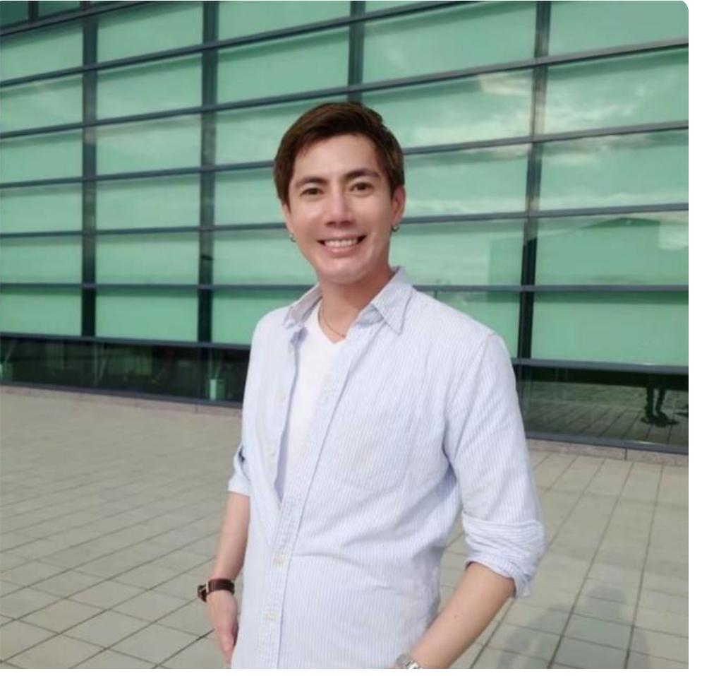 演员王建隆后改名王凯在家中去世，年仅43岁。他去世前一天还在拼命拍戏。
王凯头一