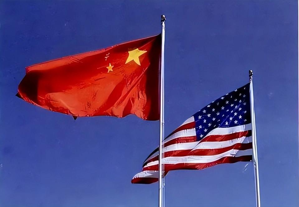 中国犯下的最大战略失误，不是南海填岛，也不是芯片大战，而是冷落了美国商业力量。但
