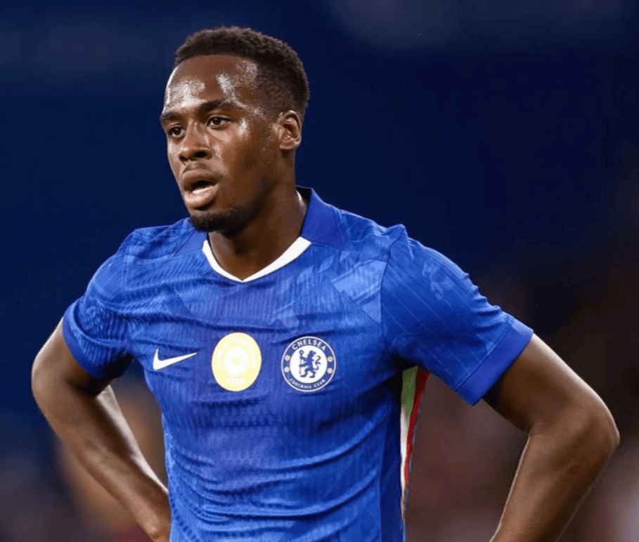 吉滕斯本场2次尝试过人均失败，对抗10胜2，10次丢球权