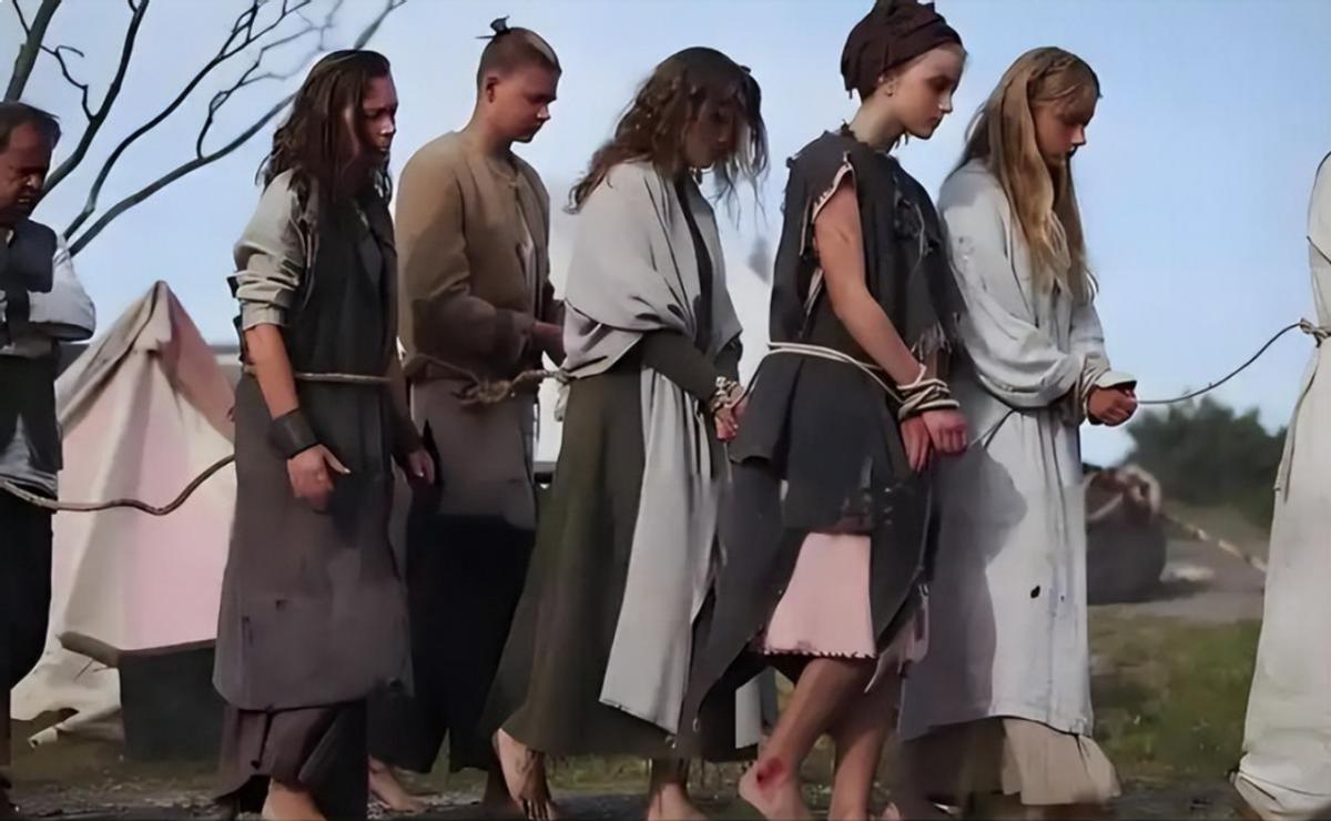 古罗马人是如何处理女奴隶的？
 
你根本无法想象她们命运有多悲惨！
 
在很多人