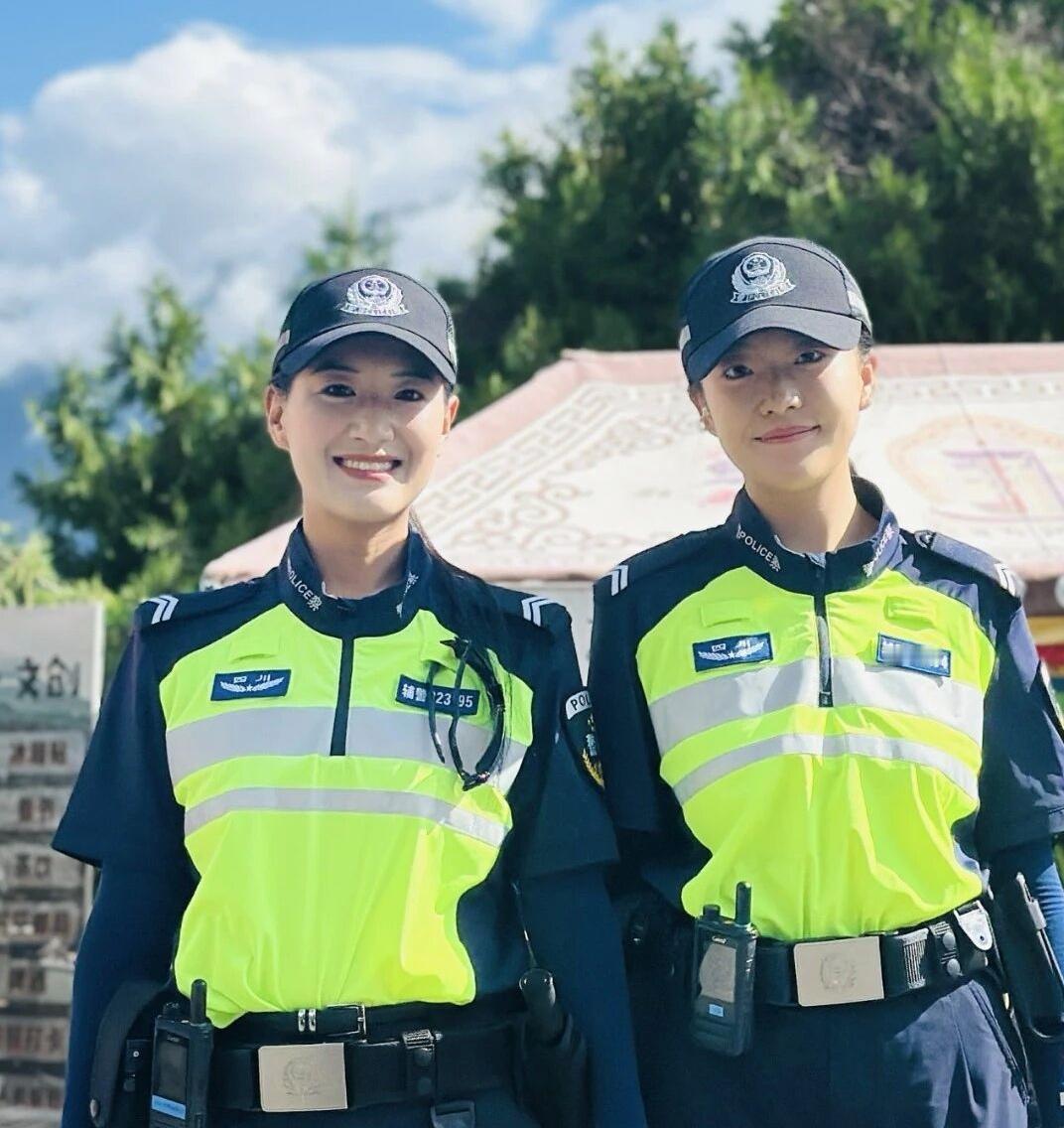 提高辅警职业素质的四大核心路径：

1，‌强化政治与职业道德根基‌：
将忠诚教育